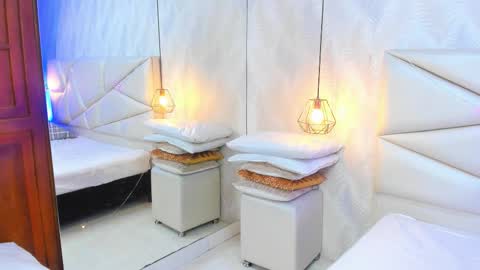 Laurent online show from 8, 2, 2026