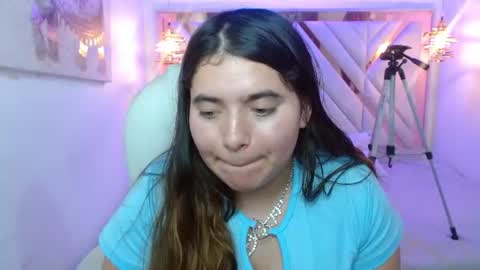 laura  online show from 20, 7, 2026