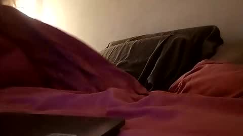 Snapshot of lauriehotxxx chatting on 19, 10, 2025 lauriehotxxx online show from 19, 10, 2025