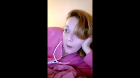 Snapshot of lauriehotxxx chatting on 2, 2, 2026 lauriehotxxx online show from 2, 2, 2026