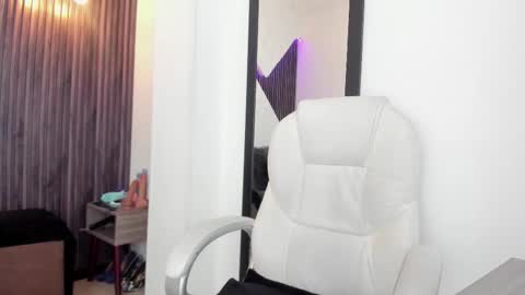 Snapshot of laurin_clauz chatting on 20, 9, 2025 Lau online show from 20, 9, 2025
