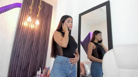 Snapshot of laurin_clauz chatting on 2, 10, 2025 Lau online show from 2, 10, 2025