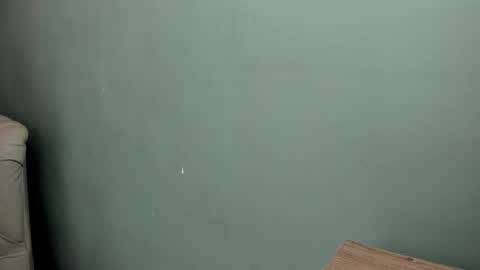 Lau Roberts online show from 28, 2, 2025