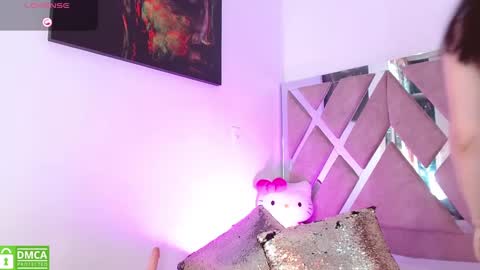 Snapshot of laurymoons chatting on 25, 9, 2025 LauryMoons online show from 25, 9, 2025