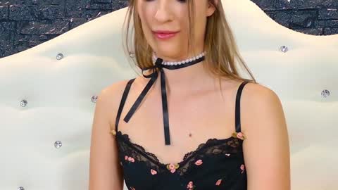 Snapshot of lauryncopper chatting on 7, 1, 2025 Lauryn online show from 7, 1, 2025
