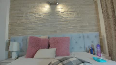 Snapshot of lauryncopper chatting on 5, 2, 2025 Lauryn online show from 5, 2, 2025