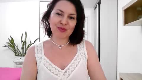 Snapshot of lavender_victoria chatting on 20, 10, 2025 Diana  online show from 20, 10, 2025