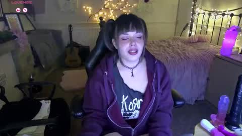 Lavenderrzz online show from 1, 3, 2026