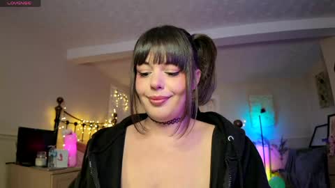 Lavenderrzz online show from 13, 5, 2026