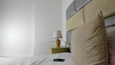 ZAmbrano online show from 27, 1, 2025