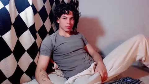 Snapshot of lax777_ chatting on 2, 4, 2026 ZAmbrano online show from 2, 4, 2026