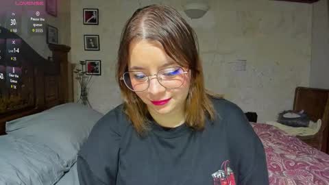 Snapshot of lay_lah chatting on 3, 2, 2026 laylaah online show from 3, 2, 2026