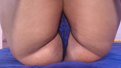 Lay Madison  online show from 30, 9, 2025