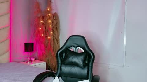 laya online show from 20, 12, 2025