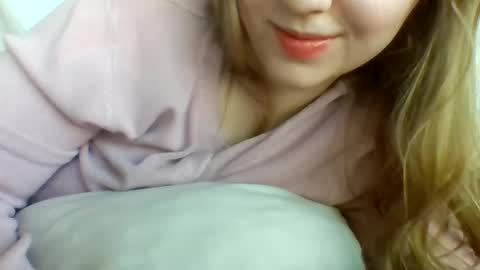 Snapshot of layannalea chatting on 21, 1, 2025 layannalea online show from 21, 1, 2025