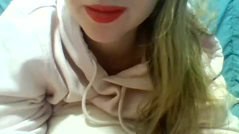 Snapshot of layannalea chatting on 1, 3, 2025 layannalea online show from 1, 3, 2025