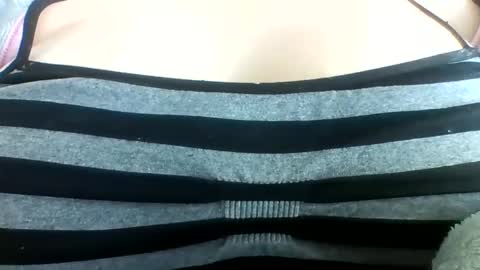 Snapshot of layannalea chatting on 10, 5, 2026 layannalea online show from 10, 5, 2026