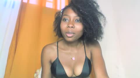 layannek online show from 11, 10, 2025