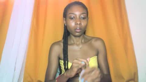 layannek online show from 19, 11, 2025