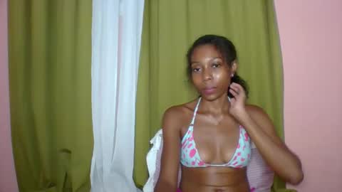 layannek online show from 14, 4, 2026