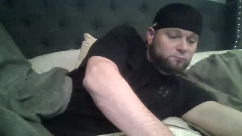 Snapshot of layinlow42 chatting on 19, 12, 2024 layinlow42 online show from 19, 12, 2024