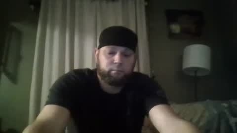 Snapshot of layinlow42 chatting on 1, 1, 2025 layinlow42 online show from 1, 1, 2025