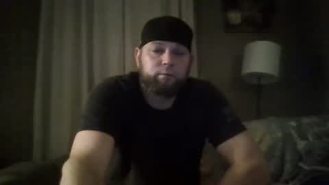 Snapshot of layinlow42 chatting on 1, 1, 2025 layinlow42 online show from 1, 1, 2025