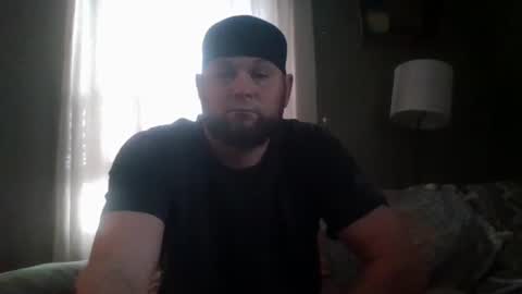 Snapshot of layinlow42 chatting on 1, 1, 2025 layinlow42 online show from 1, 1, 2025