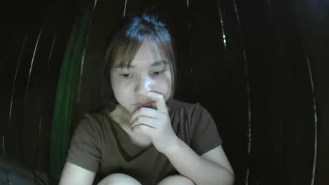 layla_999 online show from 15, 5, 2026