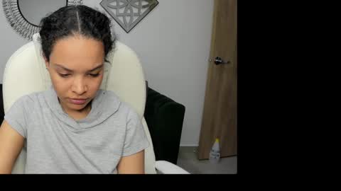 Layla Breezee online show from 20, 10, 2025