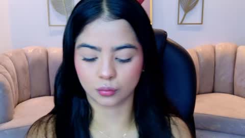Snapshot of layla_breezee_ chatting on 19, 5, 2026 Layla Breezee online show from 19, 5, 2026