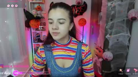 Snapshot of layla_castilloo chatting on 20, 10, 2025 Layla online show from 20, 10, 2025