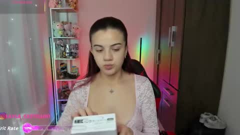 Layla online show from 11, 11, 2025