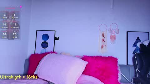 Snapshot of layla_nicols chatting on 7, 1, 2025 Layla online show from 7, 1, 2025