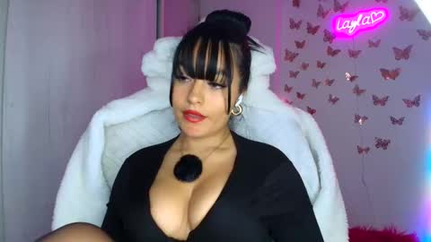 Snapshot of layla_nicols chatting on 17, 10, 2025 Layla online show from 17, 10, 2025