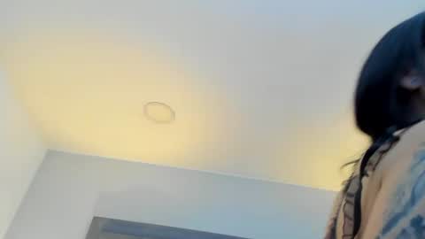 Snapshot of laylaadoll_ chatting on 29, 6, 2026 Lau online show from 29, 6, 2026
