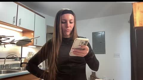 laylahlaylah1 online show from 24, 11, 2025