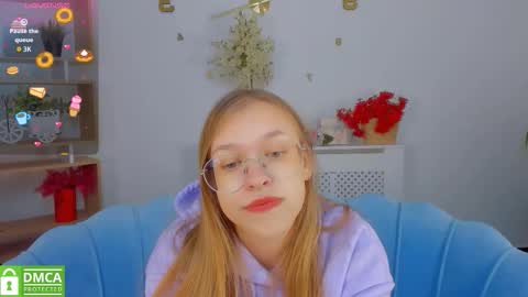 layriantavee online show from 2, 10, 2025