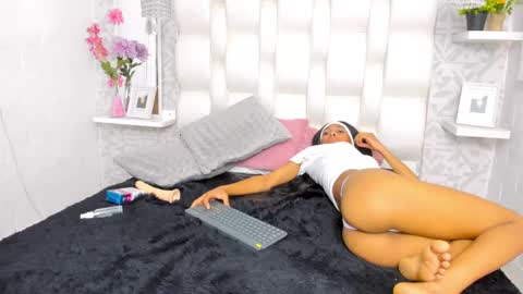 lea_abbey online show from 7, 3, 2025