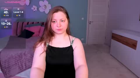 Snapshot of lea_buns chatting on 18, 6, 2026 Lea online show from 18, 6, 2026