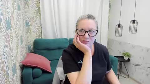 Snapshot of lea_fruit chatting on 21, 6, 2026 Lea online show from 21, 6, 2026
