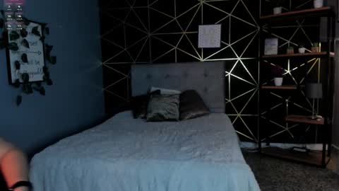 Lea Velle online show from 11, 9, 2025