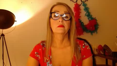 Snapshot of leadesire chatting on 16, 2, 2026 LEA online show from 16, 2, 2026