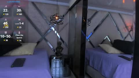 ---Leah-- online show from 10, 1, 2025