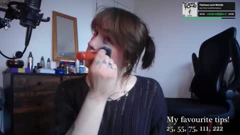 leah_lust_ online show from 16, 10, 2025