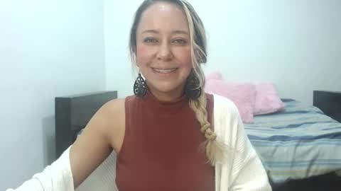 leah_susman online show from 21, 10, 2025