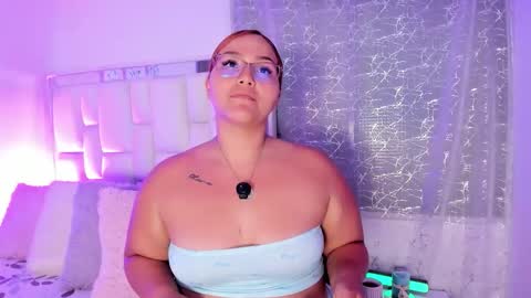 Snapshot of leahbarker chatting on 24, 2, 2026 Leah online show from 24, 2, 2026