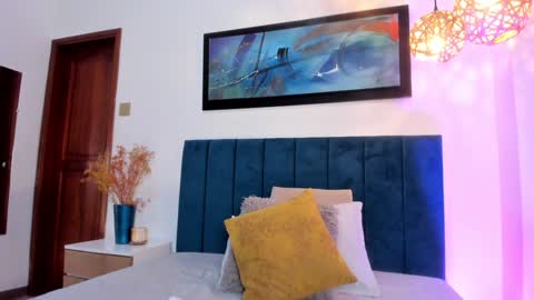 Leah Carter online show from 16, 1, 2025