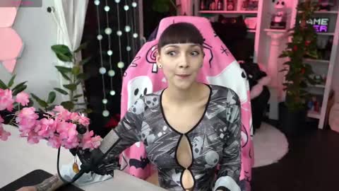 Leah online show from 31, 1, 2025