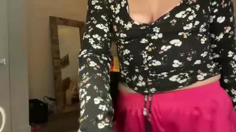 Leah Sparkles online show from 11, 1, 2026